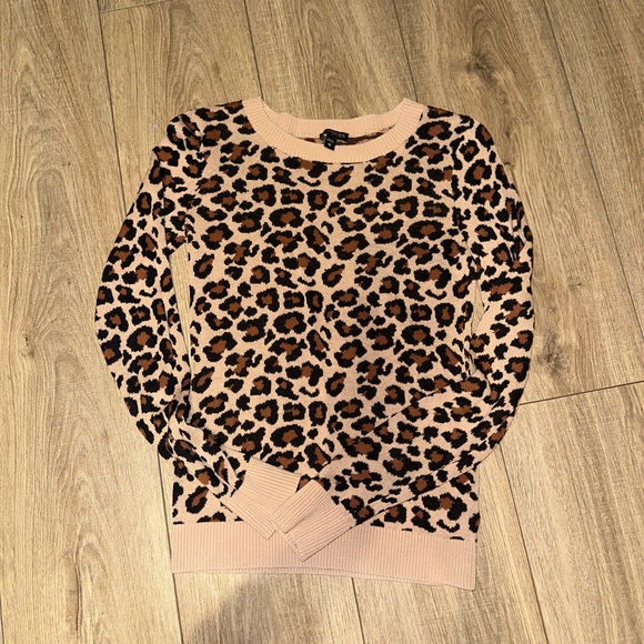 Express Cheetah print sweater - Picture 5 of 5